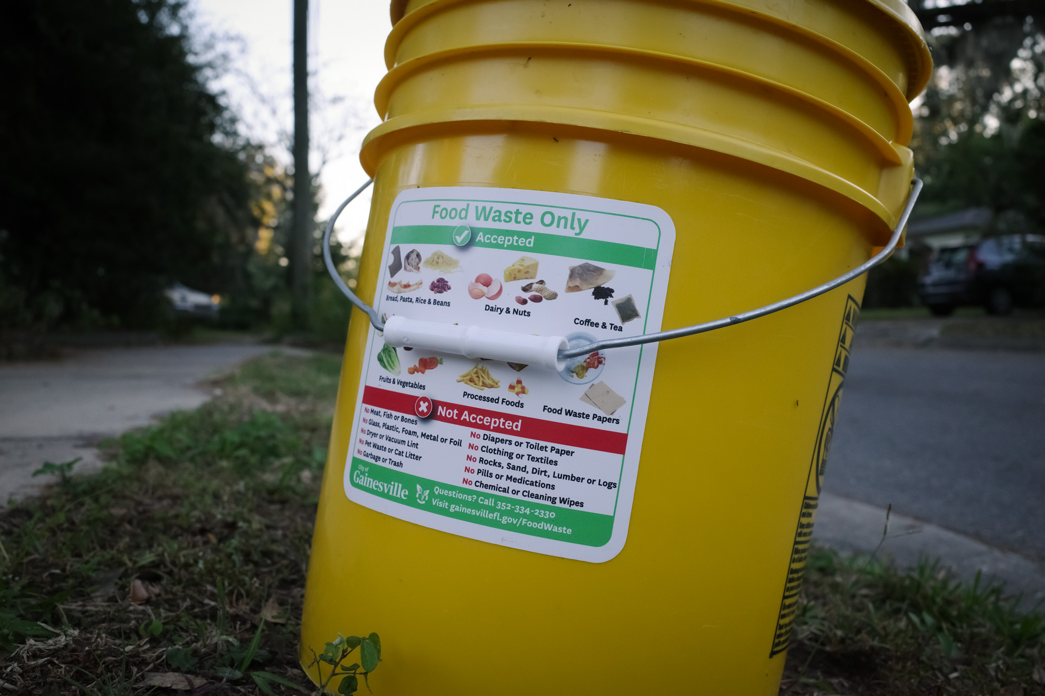 Trash cans labeled for food composting